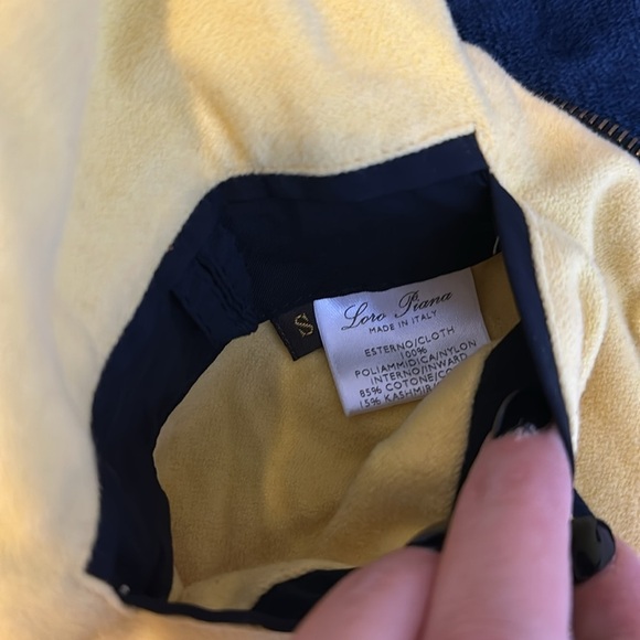 Loro Piana Women's Black Quilted Vest SzSmall - Picture 10 of 12